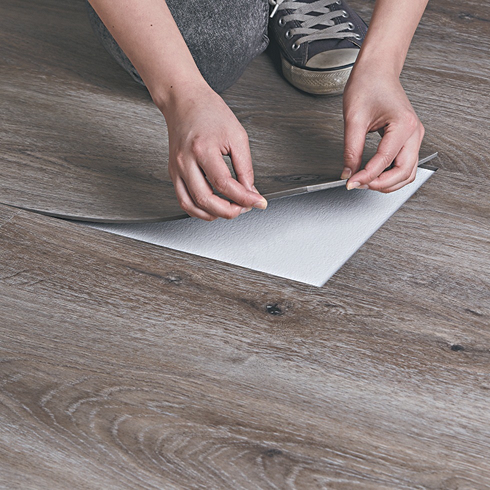 What is Loose lay flooring? Pros and Cons of Vinyl flooring.